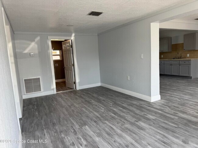 Building Photo - 508 Carolina Ave