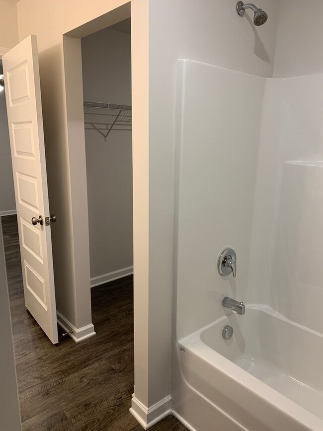 Building Photo - Pre-Leasing Now — Stunning 3-Bedroom, 2-Bath Home in Kilpatrick Landing