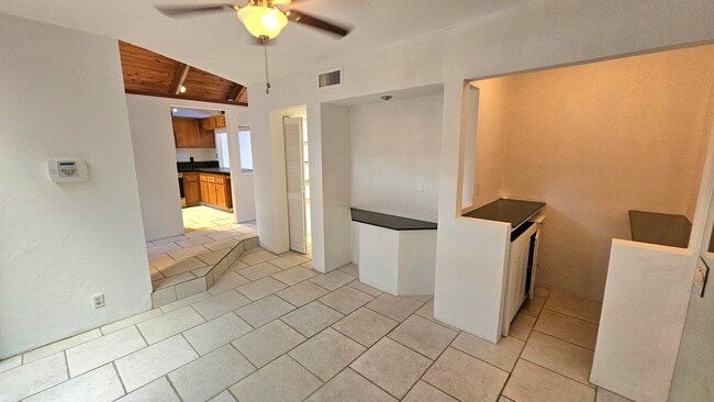 Building Photo - 2948 NW 69th Ct