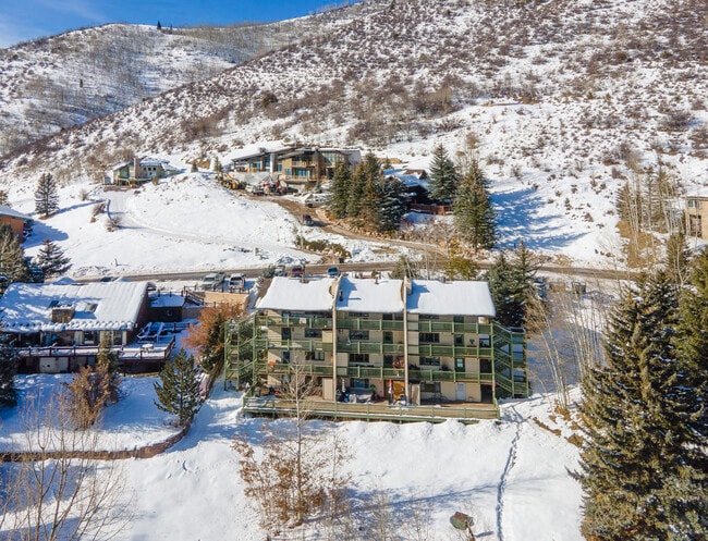 Building Photo - 2448 Garmisch Dr