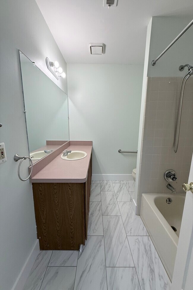 Building Photo - 30783 Hidden Pines Ln