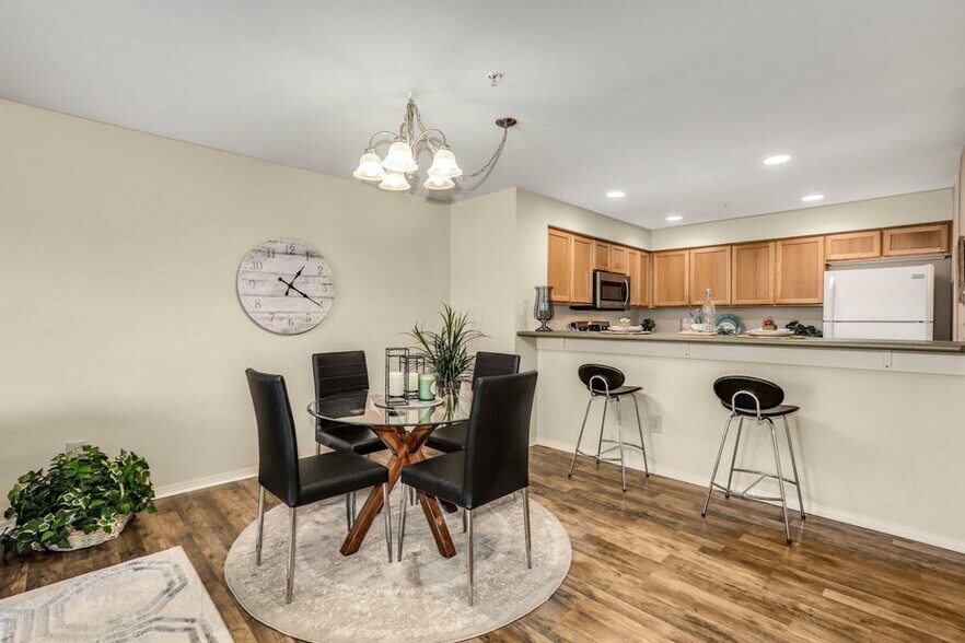 Building Photo - 2001 120th Pl SE