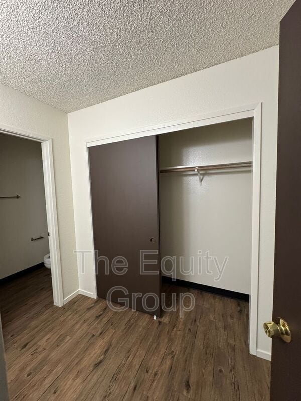Building Photo - 3533 S County Center Dr