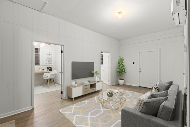 Building Photo - 311 Hillcrest Ct