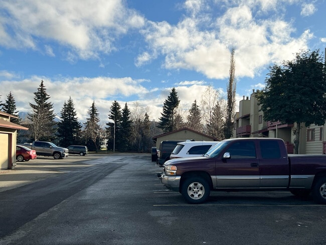 Building Photo - 10260 Jamestown Dr