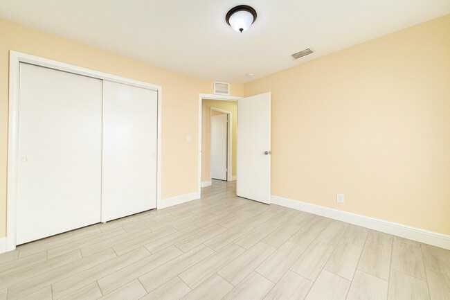 Building Photo - 5451/5453 ELEVENTH AVE