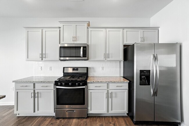 Building Photo - Stunning home, Move-in Ready!