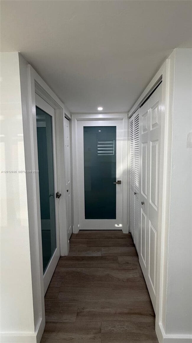 Building Photo - 6223 SW 131st Ct