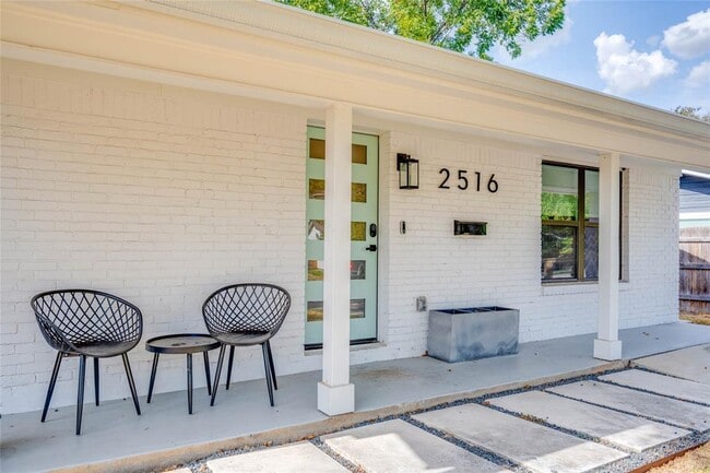 Building Photo - 2516 Friar Tuck Ln