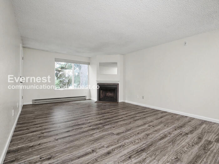 Building Photo - 9398 Redmond - Woodinville Rd NE