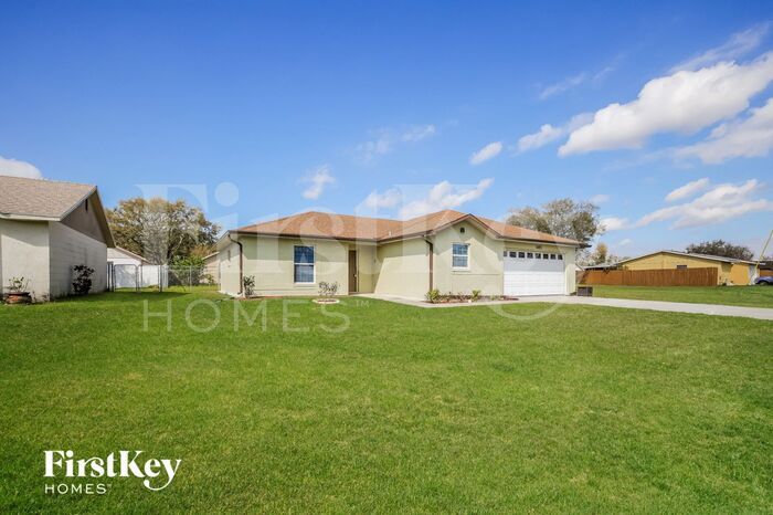 Building Photo - 585 Koala Dr