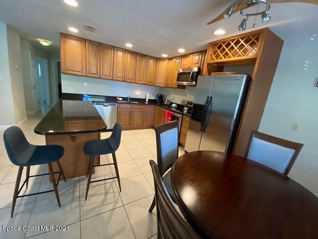 Building Photo - 230 Cape Shores Cir