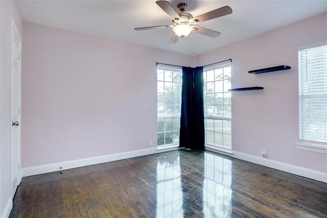 Building Photo - 219 Hartsdale Dr