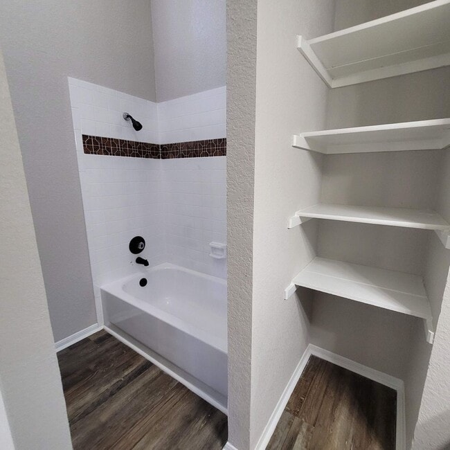 Building Photo - 14623 Highland Ridge