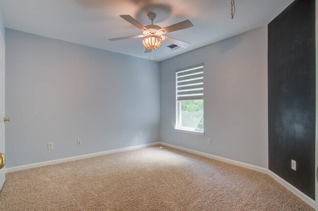 Building Photo - 2217 Daniel Island Dr