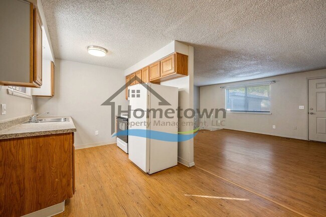 Building Photo - 2420 N 8th St