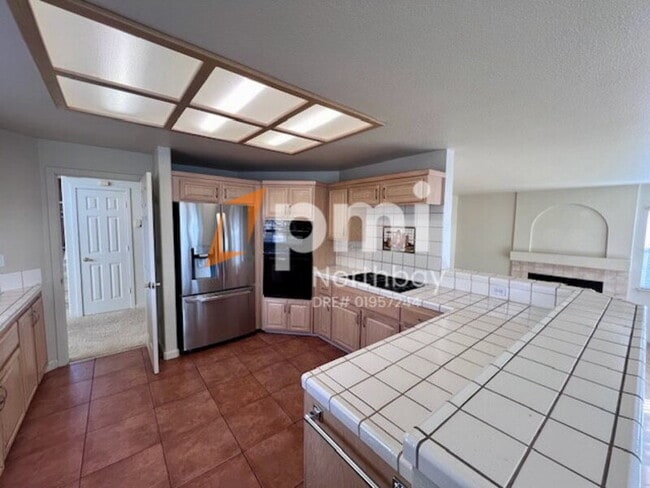 Building Photo - 3213 Hilton Head Dr