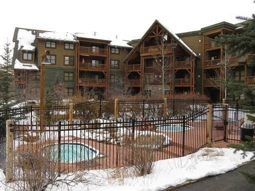 Building Photo - Long Term Rental- Tenderfoot Lodge 2665