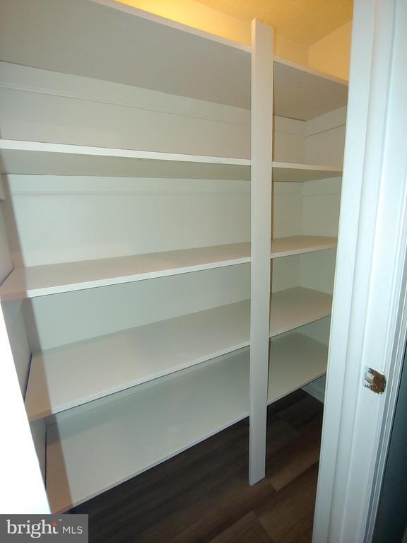 Building Photo - 2134 Commissary Cir
