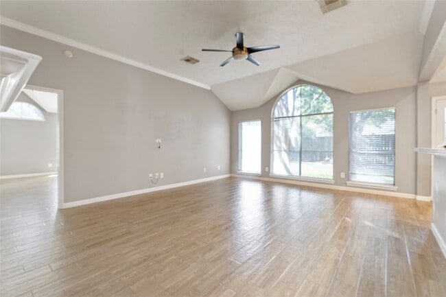 Building Photo - 5112 Carefree Dr