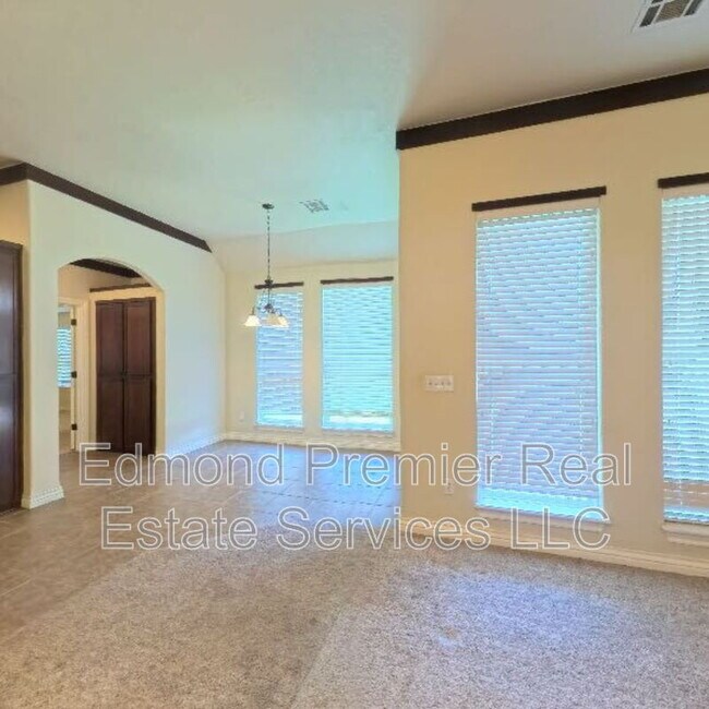 Building Photo - 3024 FireWheel Rd