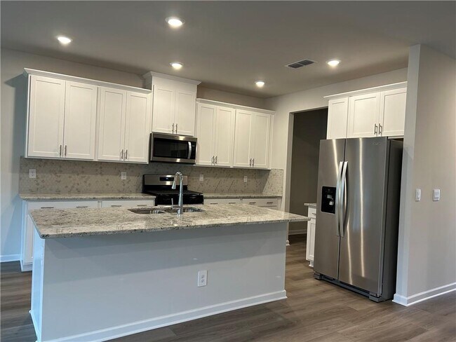 Building Photo - 6907 Winchester Pl