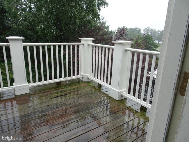 Building Photo - 222 Delaware St