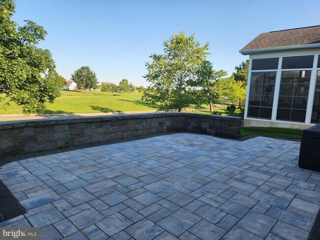 Building Photo - 12 Whistling Duck Dr