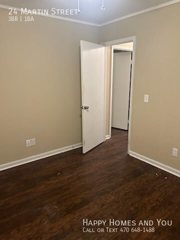 Building Photo - 24 Martin St