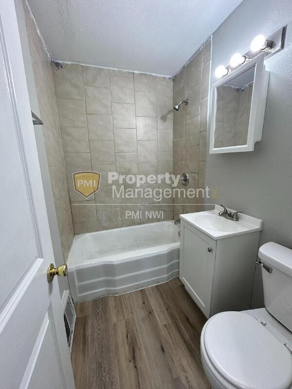 Building Photo - 754 Durbin St