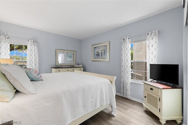 Building Photo - 4140 Bayhead Dr