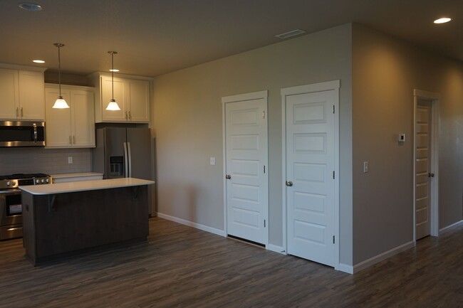 Building Photo - BRAND NEW Prairie Commons Luxury Townhome ...