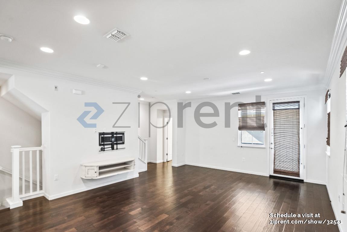 Building Photo - 715 Mystic Topaz Loop