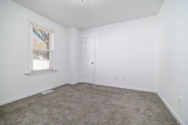 Building Photo - 29 Sterling Pl