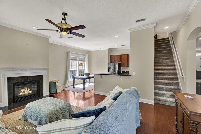 Building Photo - 7963 Mt Ranier Dr