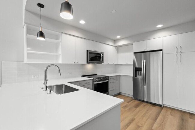 Building Photo - Stunning Brand-New Ballard Townhome with A...