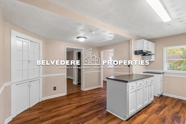 Building Photo - 2 bd house near HPU