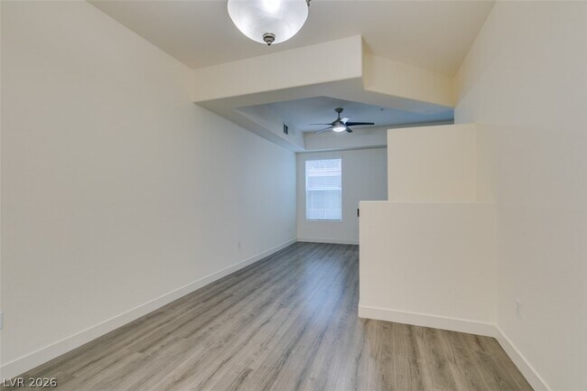 Building Photo - 38 E Serene Ave