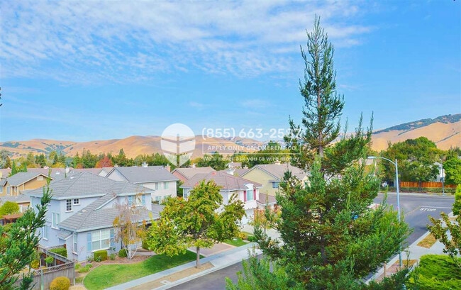 Building Photo - 38700 Tyson Ln