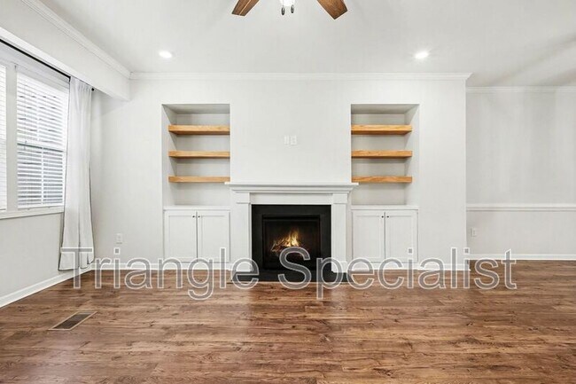 Building Photo - 512 Austin View Blvd