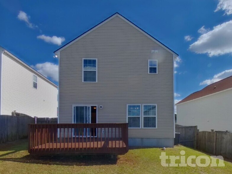 Building Photo - 318 Cavalier Ln
