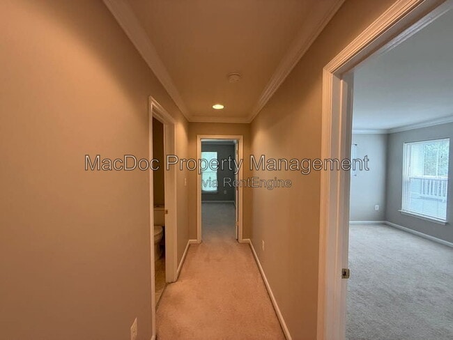 Building Photo - 1404 Graham Dr