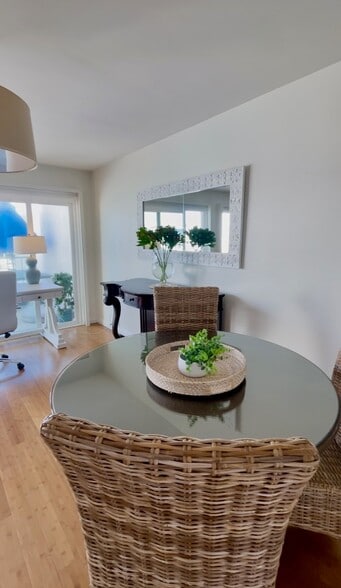 dining area - 48 Antigua Ct