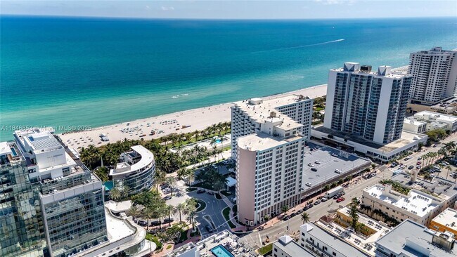 Building Photo - 2899 Collins Ave
