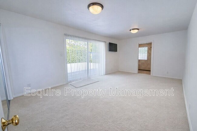 Building Photo - 1275 Buena Vista St