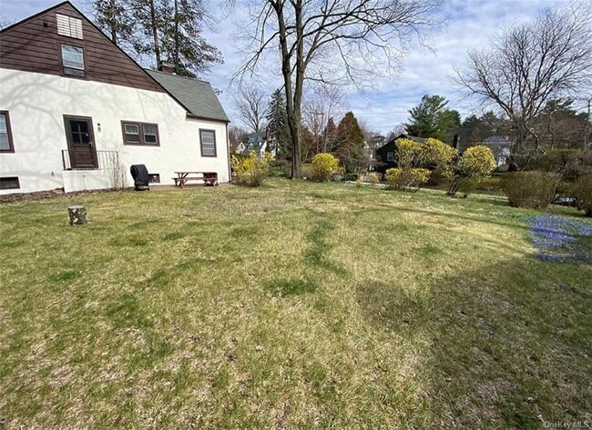 Building Photo - 79 Radnor Ave