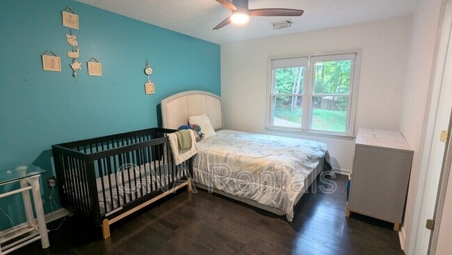 Building Photo - 573 Trailwood Ln SW