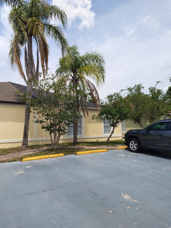 Building Photo - 1074 Universal Rest Pl