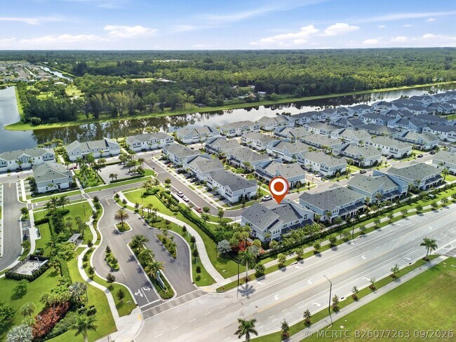 Building Photo - 4178 Longwood Lake Sq