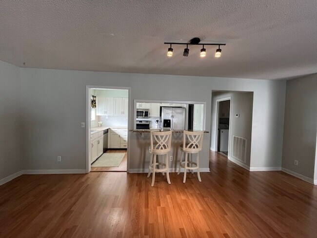 Building Photo - 1200 St Joseph St